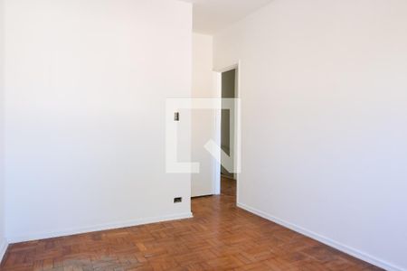 Casa à venda com 240m², 4 quartos e 4 vagasSuite