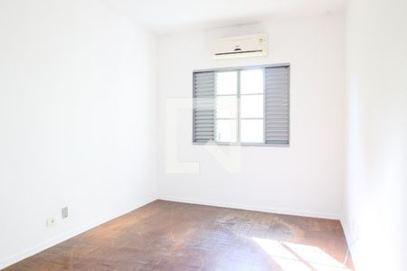 Casa à venda com 240m², 4 quartos e 4 vagasQuarto 3
