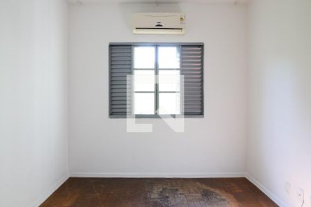 Casa à venda com 240m², 4 quartos e 4 vagasQuarto 3