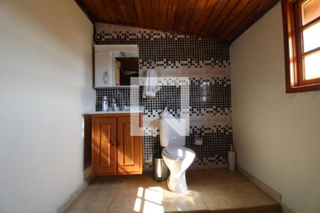 Casa à venda com 150m², 4 quartos e 3 vagasBanheiro da suíte 2