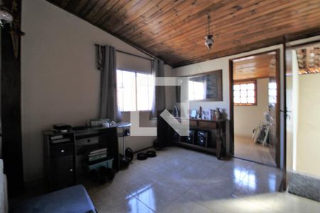 Casa à venda com 150m², 4 quartos e 3 vagasSuíte 2