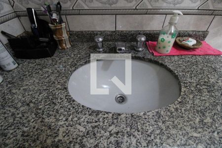 Casa à venda com 150m², 4 quartos e 3 vagasPia banheiro comum