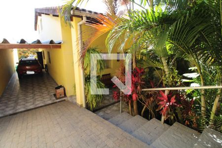 Casa à venda com 150m², 4 quartos e 3 vagas Casa à venda com 150m², 4 quartos e 3 vagasFachada frente