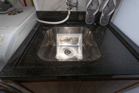 Apartamento à venda com 78m², 2 quartos e 1 vaga Apartamento à venda com 78m², 2 quartos e 1 vagaÁrea de serviço - tanque