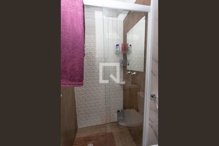 Apartamento à venda com 78m², 2 quartos e 1 vaga Apartamento à venda com 78m², 2 quartos e 1 vagaBanheiro social