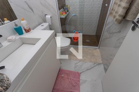 Apartamento à venda com 78m², 2 quartos e 1 vaga Apartamento à venda com 78m², 2 quartos e 1 vagaBanheiro da suíte