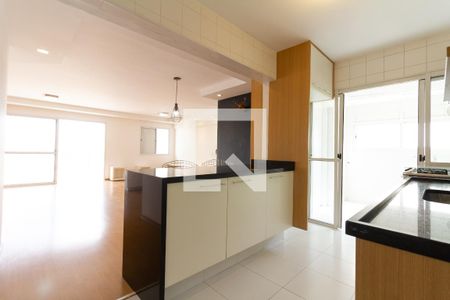 Apartamento à venda com 103m², 2 quartos e 2 vagasCozinha