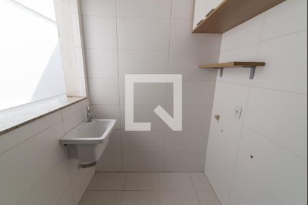 Apartamento à venda com 70m², 2 quartos e sem vagaCozinha e Área de Serviço