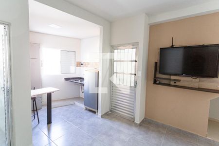 Sala/Quarto de kitnet/studio para alugar com 1 quarto, 18m² em Cachoeirinha, Belo Horizonte