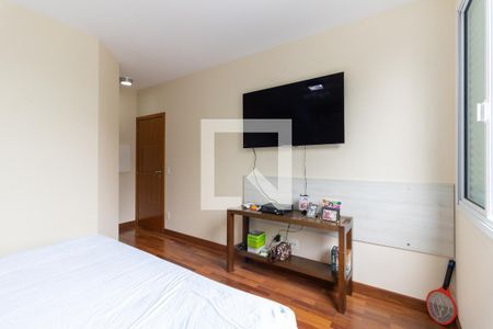 Casa à venda com 302m², 4 quartos e 4 vagas Casa à venda com 302m², 4 quartos e 4 vagasSuíte 2