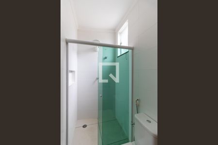 Casa à venda com 302m², 4 quartos e 4 vagas Casa à venda com 302m², 4 quartos e 4 vagasBanheiro da Edícula