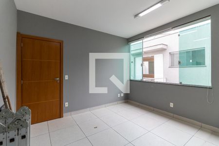 Casa à venda com 302m², 4 quartos e 4 vagas Casa à venda com 302m², 4 quartos e 4 vagasEdícula