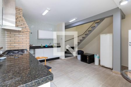 Casa à venda com 302m², 4 quartos e 4 vagas Casa à venda com 302m², 4 quartos e 4 vagasChurrasqueira
