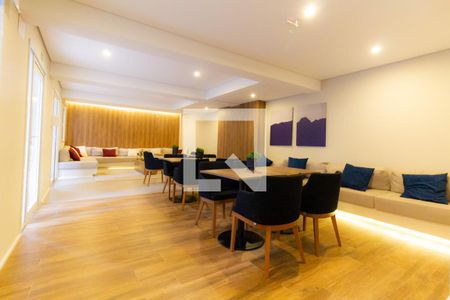 Apartamento à venda com 28m², 1 quarto e sem vaga Apartamento à venda com 28m², 1 quarto e sem vagaÁrea comum - Salão de festas