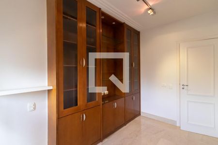 Apartamento à venda com 195m², 4 quartos e 3 vagas Apartamento à venda com 195m², 4 quartos e 3 vagasSuíte 1