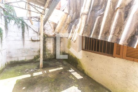 Casa à venda com 150m², 2 quartos e 3 vagas Casa à venda com 150m², 2 quartos e 3 vagasQuintal