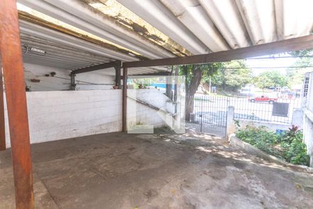 Casa à venda com 150m², 2 quartos e 3 vagas Casa à venda com 150m², 2 quartos e 3 vagasGaragem