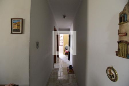 Casa à venda com 130m², 3 quartos e 2 vagas Casa à venda com 130m², 3 quartos e 2 vagasCorredor