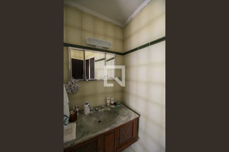 Casa à venda com 130m², 3 quartos e 2 vagas Casa à venda com 130m², 3 quartos e 2 vagassuíte