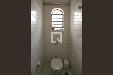 Casa à venda com 130m², 3 quartos e 2 vagas Casa à venda com 130m², 3 quartos e 2 vagasBanheiro 2