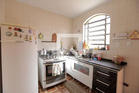 Casa à venda com 130m², 3 quartos e 2 vagas Casa à venda com 130m², 3 quartos e 2 vagasCozinha