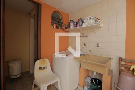 Casa à venda com 130m², 3 quartos e 2 vagas Casa à venda com 130m², 3 quartos e 2 vagasÁrea de Serviço