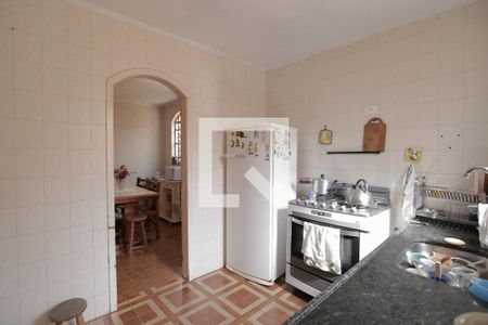 Casa à venda com 130m², 3 quartos e 2 vagas Casa à venda com 130m², 3 quartos e 2 vagasCozinha