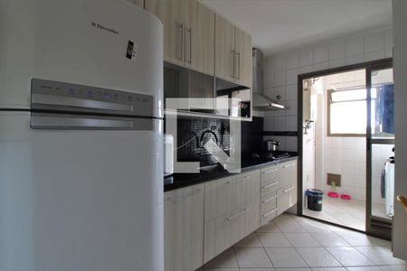 Apartamento à venda com 85m², 3 quartos e 2 vagasCozinha
