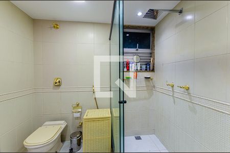 Apartamento à venda com 243m², 4 quartos e 1 vagaBanheiro da Suíte