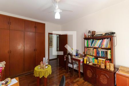 Casa à venda com 230m², 4 quartos e 4 vagas Casa à venda com 230m², 4 quartos e 4 vagasQuarto 02