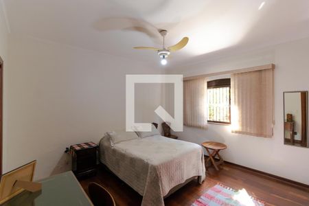 Casa à venda com 230m², 4 quartos e 4 vagas Casa à venda com 230m², 4 quartos e 4 vagasSuíte 01