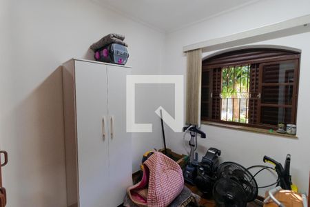 Casa à venda com 230m², 4 quartos e 4 vagas Casa à venda com 230m², 4 quartos e 4 vagasQuarto de Serviço