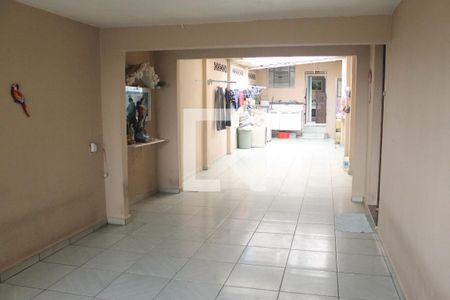 Casa à venda com 330m², 3 quartos e 3 vagasGaragem