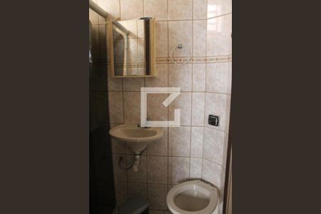 Casa à venda com 330m², 3 quartos e 3 vagasBanheiro escritório