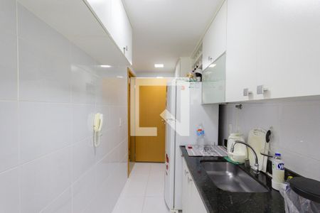 Apartamento à venda com 81m², 2 quartos e 1 vagaCozinha e Área de Serviço