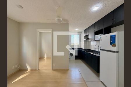 Sala de apartamento para alugar com 2 quartos, 34m² em Santo Amaro, São Paulo