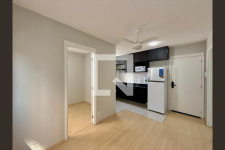 Sala de apartamento para alugar com 2 quartos, 34m² em Santo Amaro, São Paulo