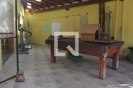 Casa à venda com 248m², 3 quartos e 6 vagasÁrea Externa