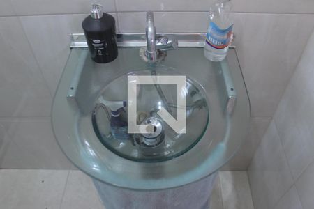 Casa à venda com 248m², 3 quartos e 6 vagasBanheiro 2