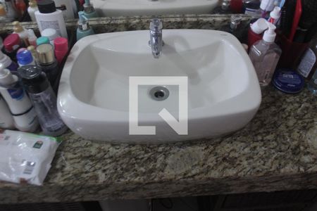 Casa à venda com 248m², 3 quartos e 6 vagasBanheiro 1