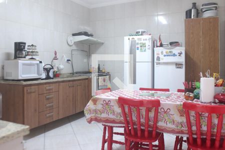 Casa à venda com 248m², 3 quartos e 6 vagasCozinha
