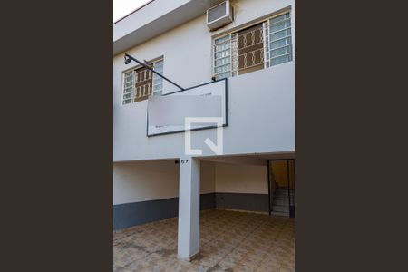 Casa à venda com 290m², 3 quartos e 4 vagas Casa à venda com 290m², 3 quartos e 4 vagasFachada do Escritório