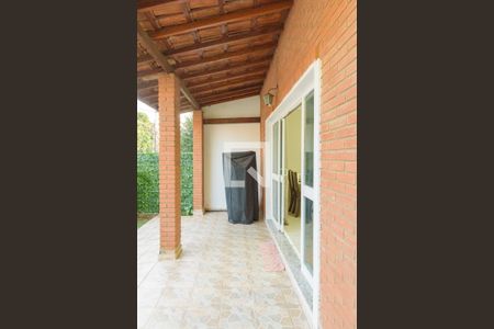 Casa à venda com 290m², 3 quartos e 4 vagas Casa à venda com 290m², 3 quartos e 4 vagasVaranda