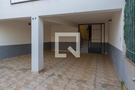 Casa à venda com 290m², 3 quartos e 4 vagas Casa à venda com 290m², 3 quartos e 4 vagasGaragem