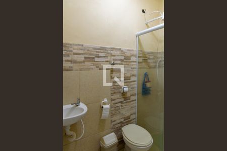 Casa à venda com 290m², 3 quartos e 4 vagas Casa à venda com 290m², 3 quartos e 4 vagasBanheiro de Serviço