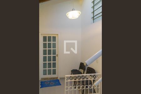 Casa à venda com 290m², 3 quartos e 4 vagas Casa à venda com 290m², 3 quartos e 4 vagasEscritório