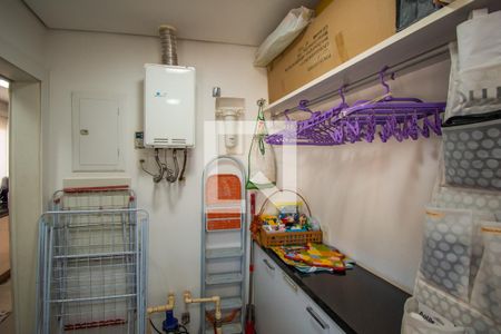 Apartamento à venda com 224m², 3 quartos e 2 vagas Apartamento à venda com 224m², 3 quartos e 2 vagasÁrea de Serviço