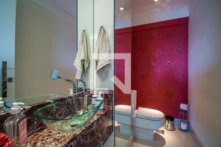 Apartamento à venda com 224m², 3 quartos e 2 vagas Apartamento à venda com 224m², 3 quartos e 2 vagasLavabo