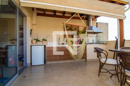 Apartamento à venda com 224m², 3 quartos e 2 vagas Apartamento à venda com 224m², 3 quartos e 2 vagasÁrea Gourmet