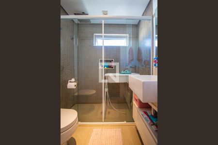 Apartamento à venda com 224m², 3 quartos e 2 vagas Apartamento à venda com 224m², 3 quartos e 2 vagasBanheiro da Suíte 3